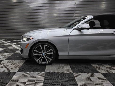 Used 2018 BMW 230i xDrive Convertible AWD/4WD image 34