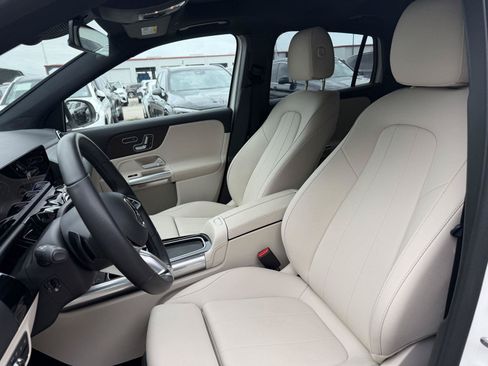 Certified 2026 Mercedes-Benz GLA 250 image 8