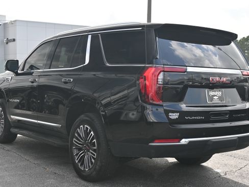 Used 2025 GMC Yukon Elevation w/ LPO, Floor Liner Package image 13