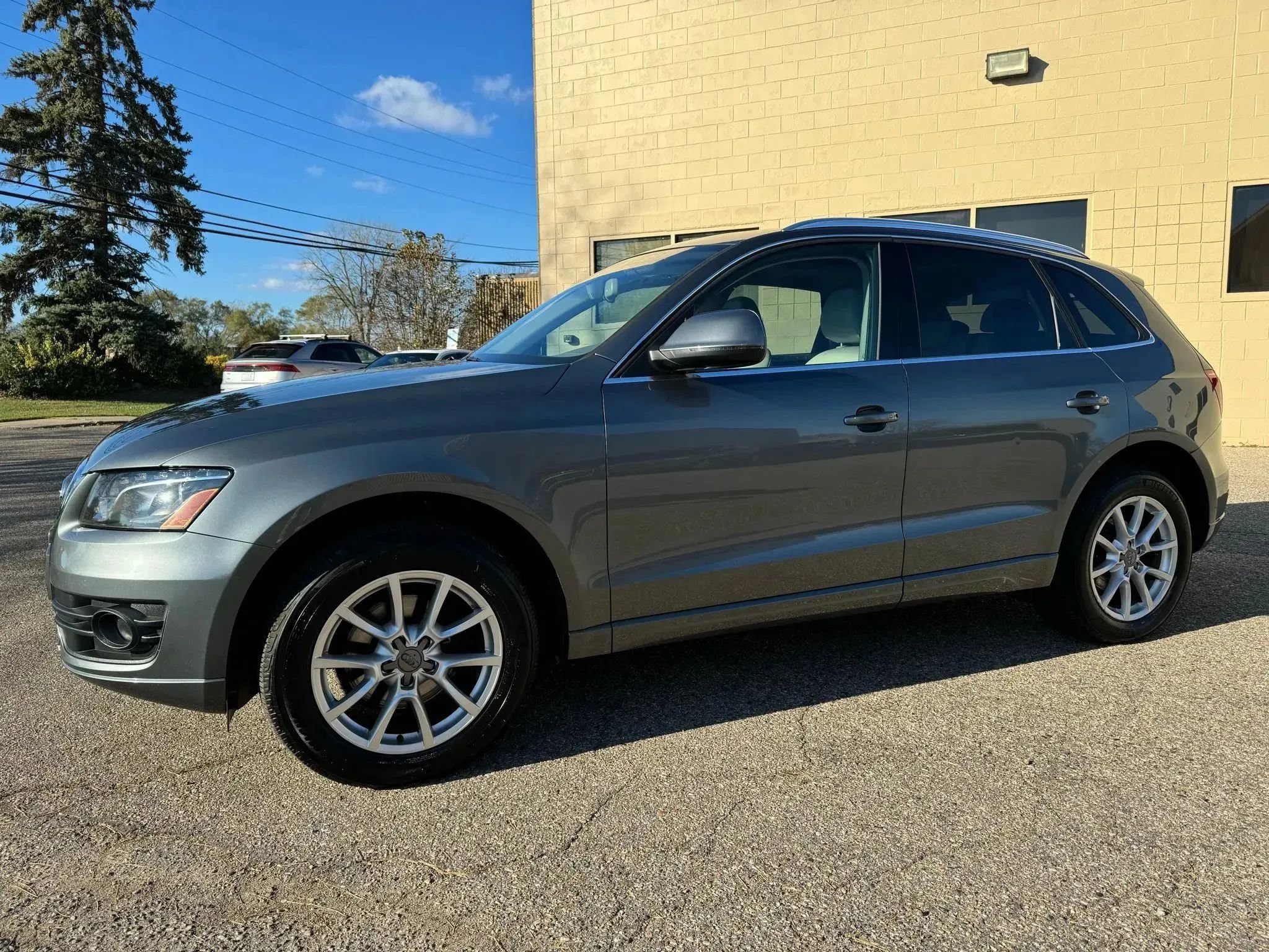 Used 2012 Audi Q5 2.0T Premium Plus AWD/4WD image 4