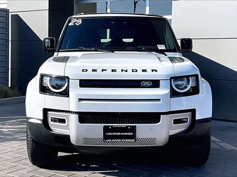 Used 2023 Land Rover Defender 110 S AWD/4WD image 2