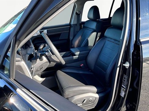 Used 2024 Hyundai Santa Fe Limited image 25