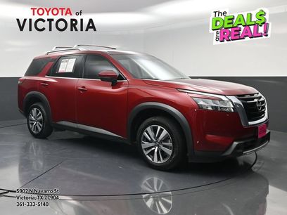 Used 2023 Nissan Pathfinder SL