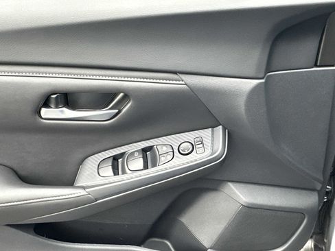 New 2025 Nissan Sentra SV w/ All-Weather Package image 18