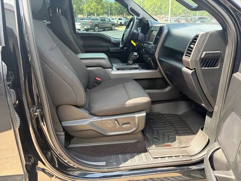 Used 2018 Ford F150 XLT w/ Equipment Group 302A Luxury AWD/4WD image 9
