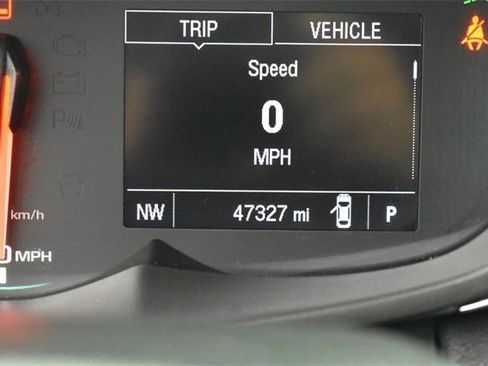 Used 2019 Chevrolet Trax LT w/ LT Convenience Package image 25