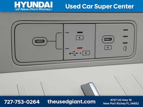 Used 2026 Hyundai Santa Fe SEL w/ Tow & Go Package FWD image 30
