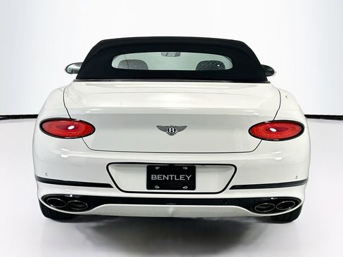 Used 2022 Bentley Continental GT image 14