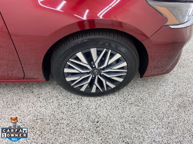 Used 2024 Nissan Altima 2.5 SV FWD image 9