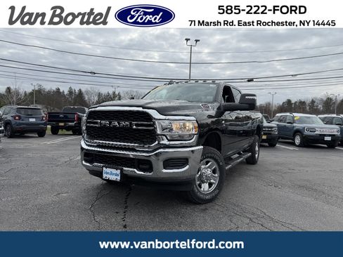 Used 2024 RAM 2500 Tradesman w/ Chrome Appearance Group AWD/4WD image 1