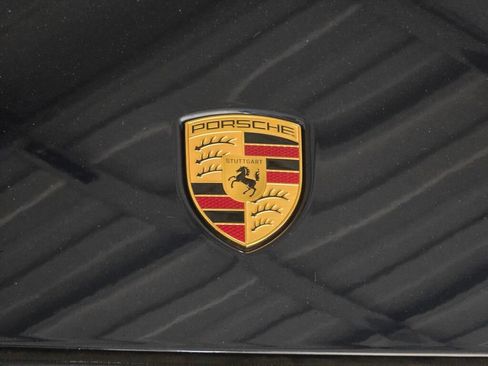 Certified 2026 Porsche Cayenne AWD/4WD image 33