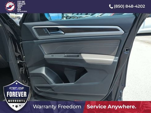 Used 2023 Volkswagen Atlas SE w/ Panoramic Sunroof Package FWD image 36