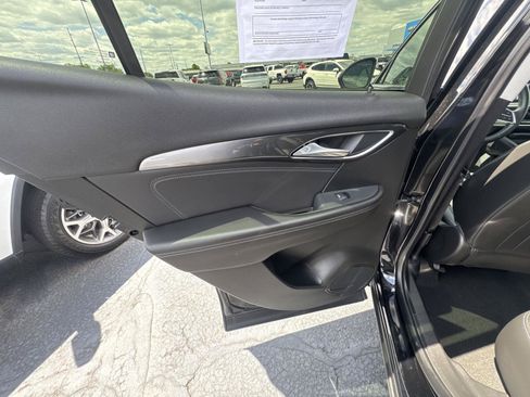 Used 2025 Buick Envision Preferred AWD/4WD image 10