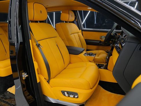 Used 2026 Rolls-Royce Phantom Sedan RWD image 37