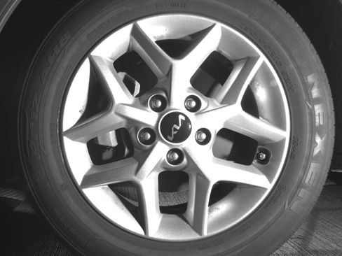 Used 2025 Kia Soul LX w/ LX Technology Package image 12