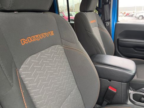 Used 2023 Jeep Gladiator Mojave image 47