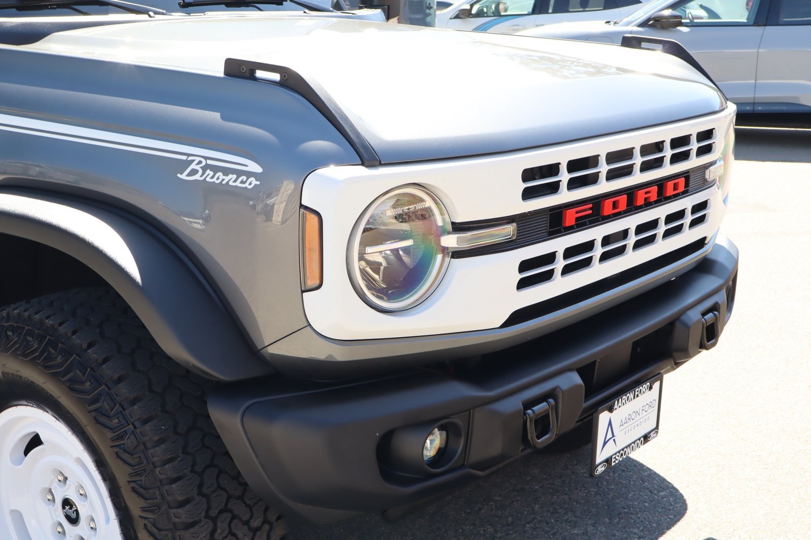 Used 2025 Ford Bronco Heritage Edition AWD/4WD image 9