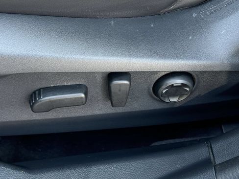 Used 2025 Subaru Outback Touring XT AWD/4WD image 9