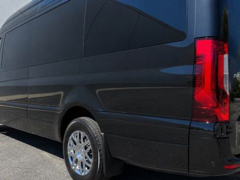 Used 2025 Mercedes-Benz Sprinter 2500 image 44