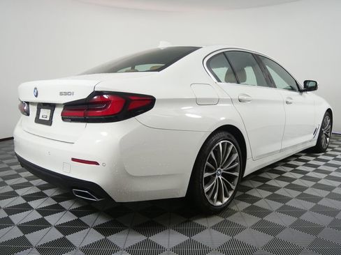 Certified 2023 BMW 530i w/ Premium Package image 3