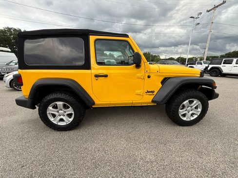 Certified 2021 Jeep Wrangler Sport AWD/4WD image 6