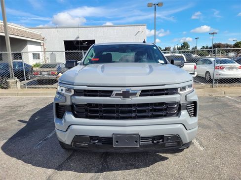 Used 2024 Chevrolet Silverado 1500 RST w/ Z71 Off-Road Package image 2