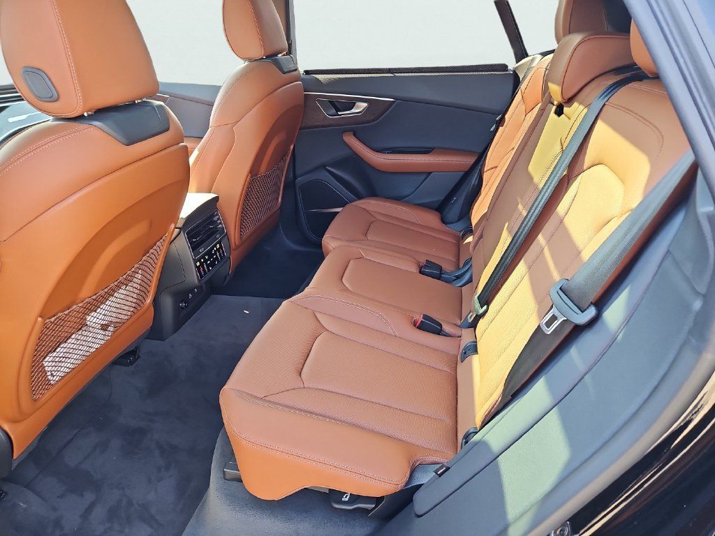 New 2027 Audi Q8 Prestige AWD/4WD image 24
