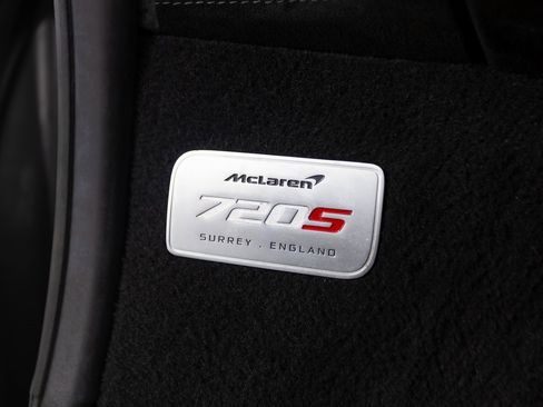 Used 2022 McLaren 720S Performance image 18