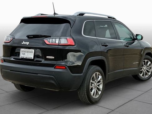 Used 2019 Jeep Cherokee Latitude Plus FWD image 13