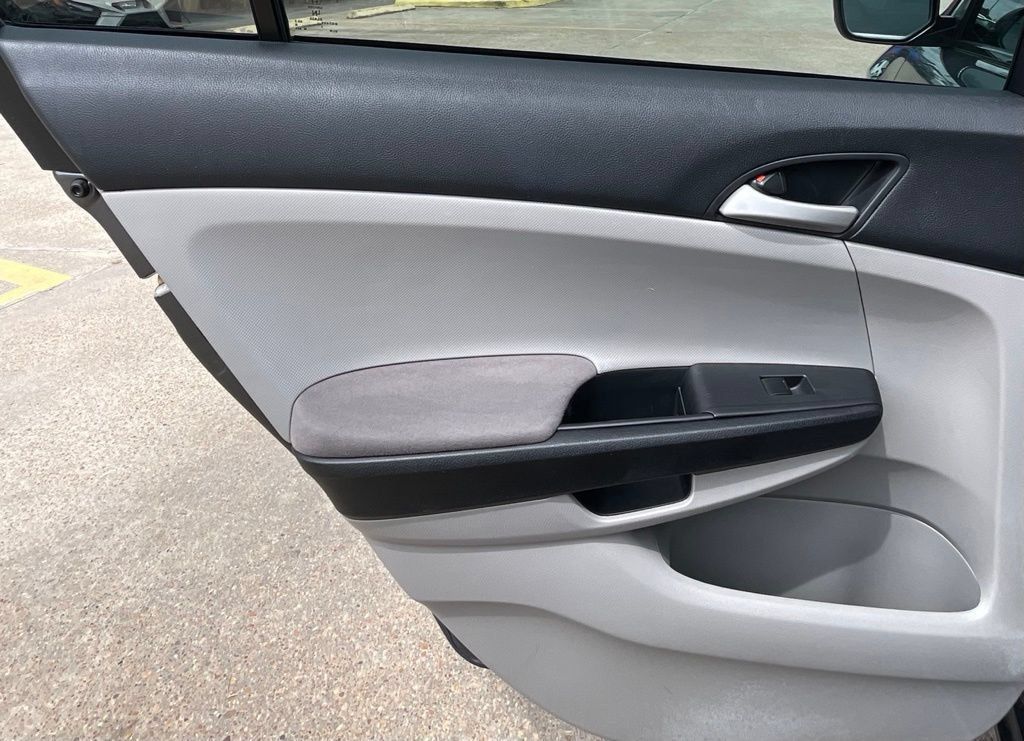 Used 2012 Honda Accord LX image 26