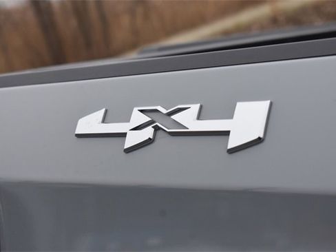 Used 2024 GMC Sierra 1500 Pro w/ Graphite Edition image 15