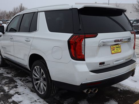 Certified 2021 GMC Yukon Denali w/ Denali Premium Package image 5
