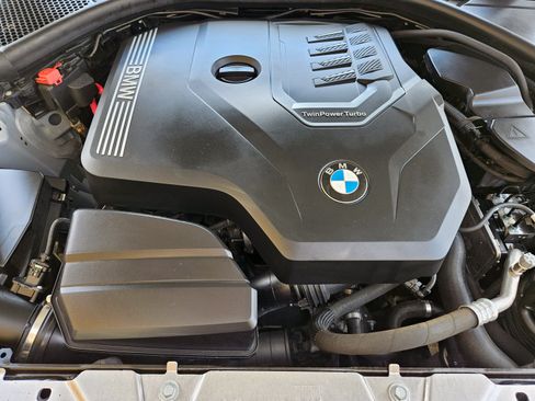 Used 2024 BMW 330i Sedan w/ M Sport Package RWD image 29