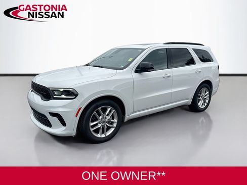 Used 2024 Dodge Durango GT RWD image 3