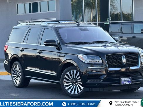 Used 2021 Lincoln Navigator Reserve image 1