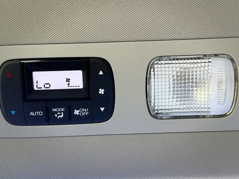 Used 2015 Honda Odyssey EX image 34