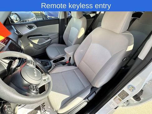 Certified 2023 Kia Soul LX w/ LX Technology Package image 14