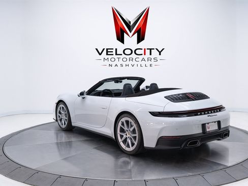 Used 2025 Porsche 911 Carrera w/ Premium Package image 16