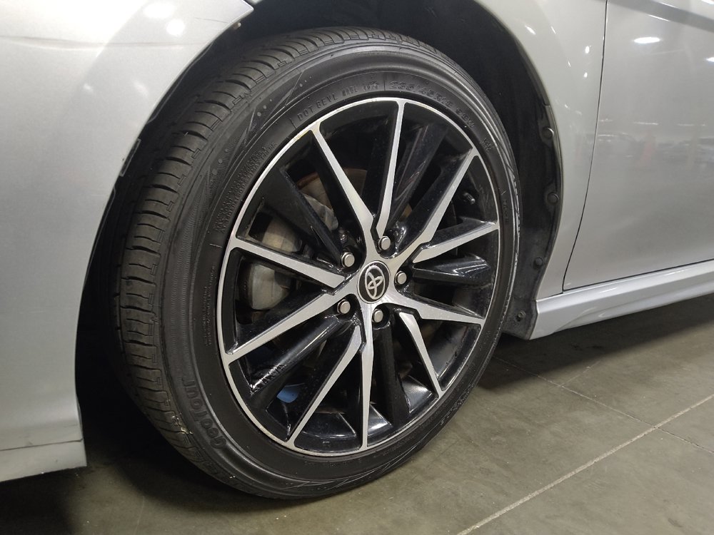 Used 2022 Toyota Camry SE FWD image 31