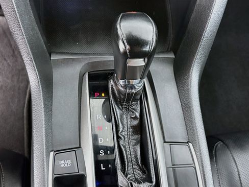 Used 2017 Honda Civic EX-L image 19