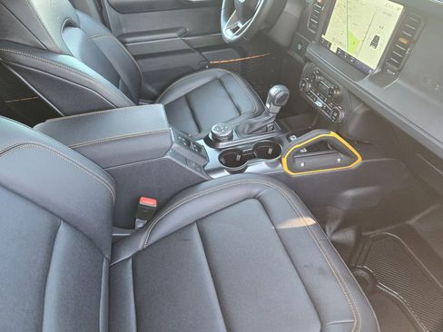 Used 2024 Ford Bronco Badlands image 17