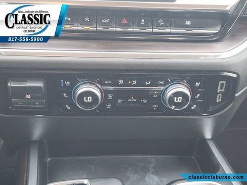 Used 2024 GMC Sierra 1500 SLT AWD/4WD image 20