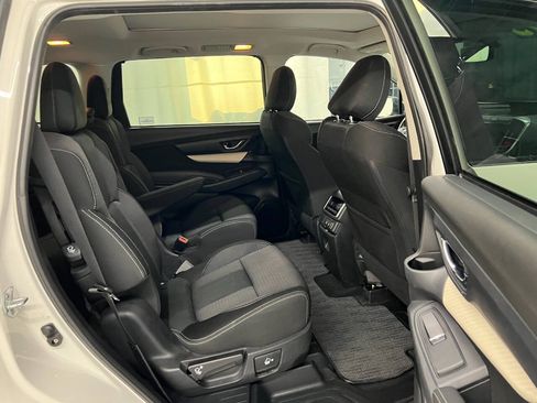 Used 2021 Subaru Ascent Premium w/ Sport Package AWD/4WD image 11