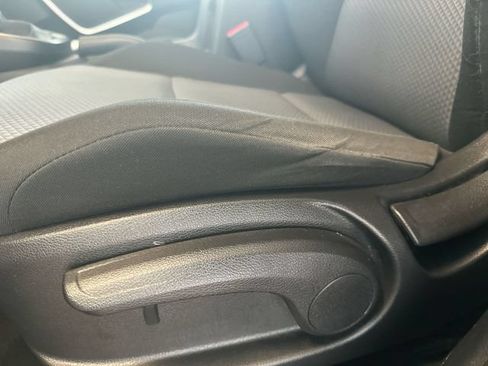 Certified 2022 Kia Soul LX FWD image 16