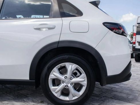 Used 2024 Honda HR-V LX image 13