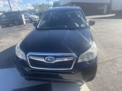 Used 2015 Subaru Forester 2.5i AWD/4WD image 2