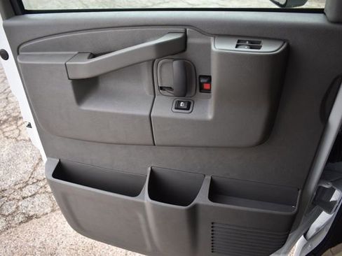 New 2025 Chevrolet Express 3500 w/ Power Convenience Package image 30