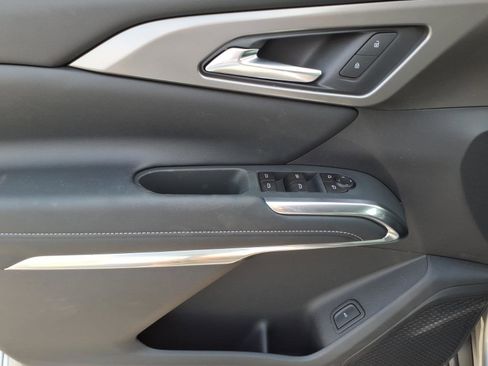 New 2026 Chevrolet Traverse LT w/ Midnight/Sport Edition image 14