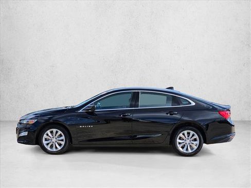 Used 2025 Chevrolet Malibu LT FWD image 9