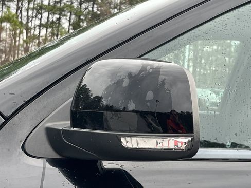 Used 2023 Dodge Durango GT image 31